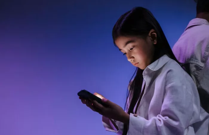 Canadians-Strongly-Support-Limits-on-Youth-Social-Media-and-AI-Use-as-Safety-Debate-Grows.jpg